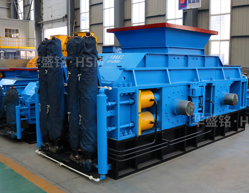 河卵石制砂對輥設(shè)備都包含有哪些？河南制砂機求大概報價!