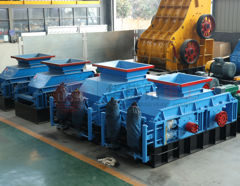 小型砂廠的時(shí)產(chǎn)20噸對(duì)輥制砂機(jī)多少錢？