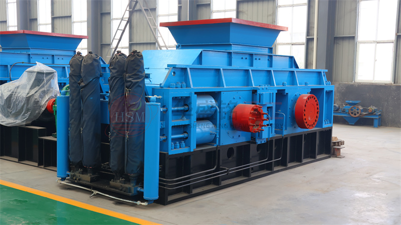大型對輥制砂機(jī) 大型對輥制砂機(jī)